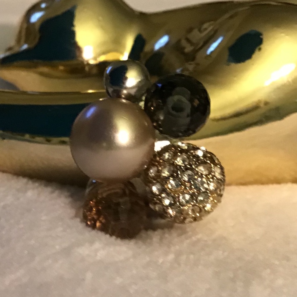 Ring Size 7 Silver Color& Shiny Balls - image 2